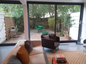 Lovely Central London Apt. with Garden and 3 bedrooms